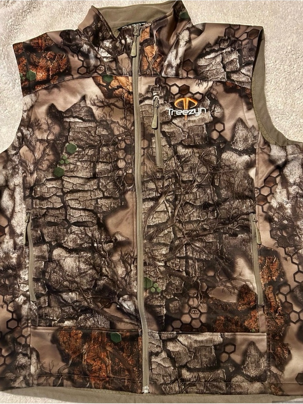Treezyn Late Season Insulated Camo Hunting Vest - Brown Green
